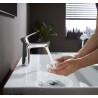 Hansgrohe Talis E páková umývadlová batéria 110 s výpusťou s tiahlom kartáčovaný čierny chróm 71710340