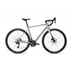 Gravel bicykel&nbsp;KELLYS Soot X70 Silver Sand S